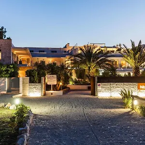 Hibiscus Apartahotel La Caletta
